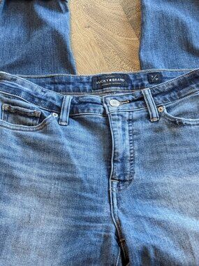 Lucky Brand Medium Wash Distressed Hayden Skinny Raw Hem Cuffed Jeans, Size 6,28